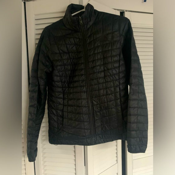 The North Face lightweight puffer coat - Picture 4 of 4